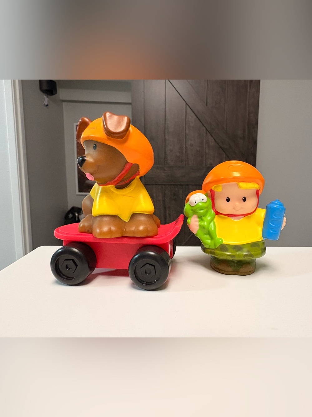 Fisher Price Little People Eddie, dog & skateboard